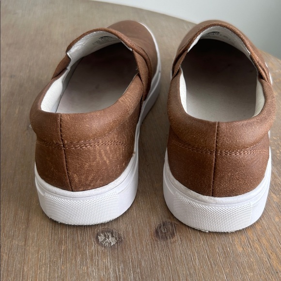 Roots Tan Leather Slip On Shoes Women’s Size 5.5 - Picture 3 of 16